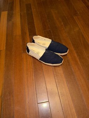 Toms Navy Canvas Slip-On Espadrille